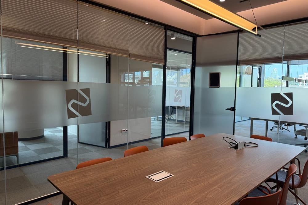 Vadistanbul'da 791m² Eşyalı, Teraslı Kiralık Ofis