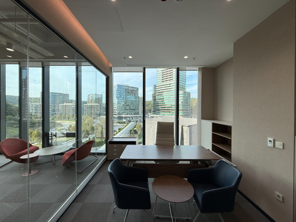 Vadistanbul'da 791m² Eşyalı, Teraslı Kiralık Ofis
