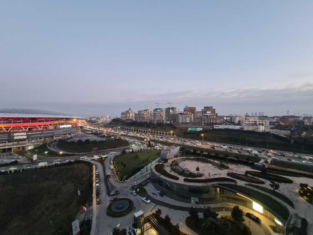 Skyland Kiralık Mobilyalı Teraslı Ofis 465m2 Vadistanbul Seba