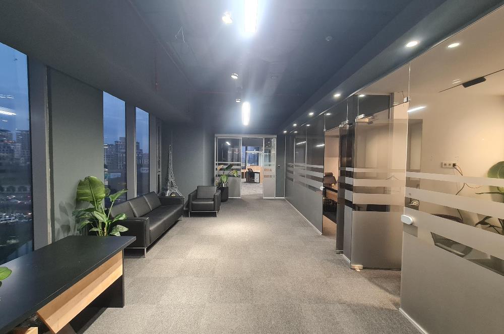 Skyland Kiralık Mobilyalı Teraslı Ofis 465m2 Vadistanbul Seba
