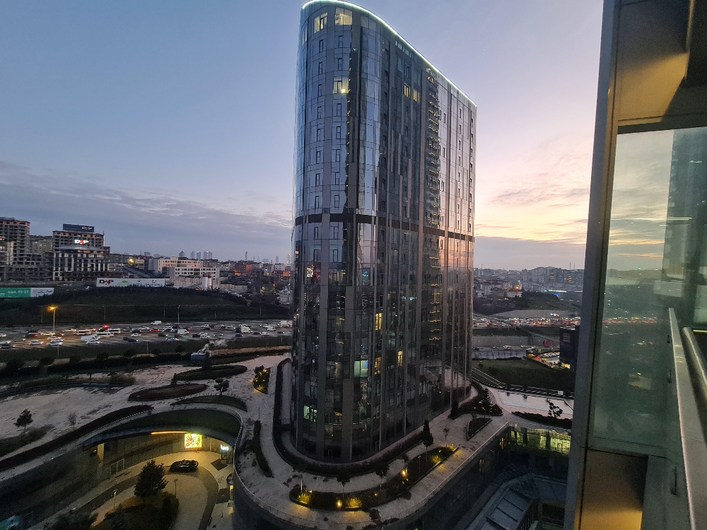 Skyland Kiralık Mobilyalı Teraslı Ofis 465m2 Vadistanbul Seba