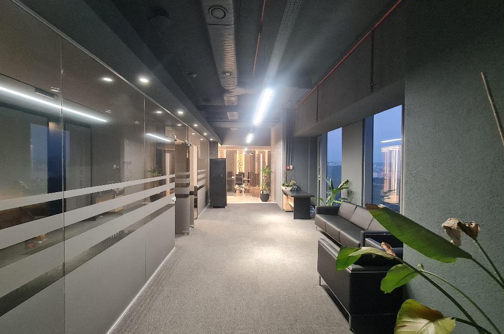 Skyland Kiralık Mobilyalı Teraslı Ofis 465m2 Vadistanbul Seba