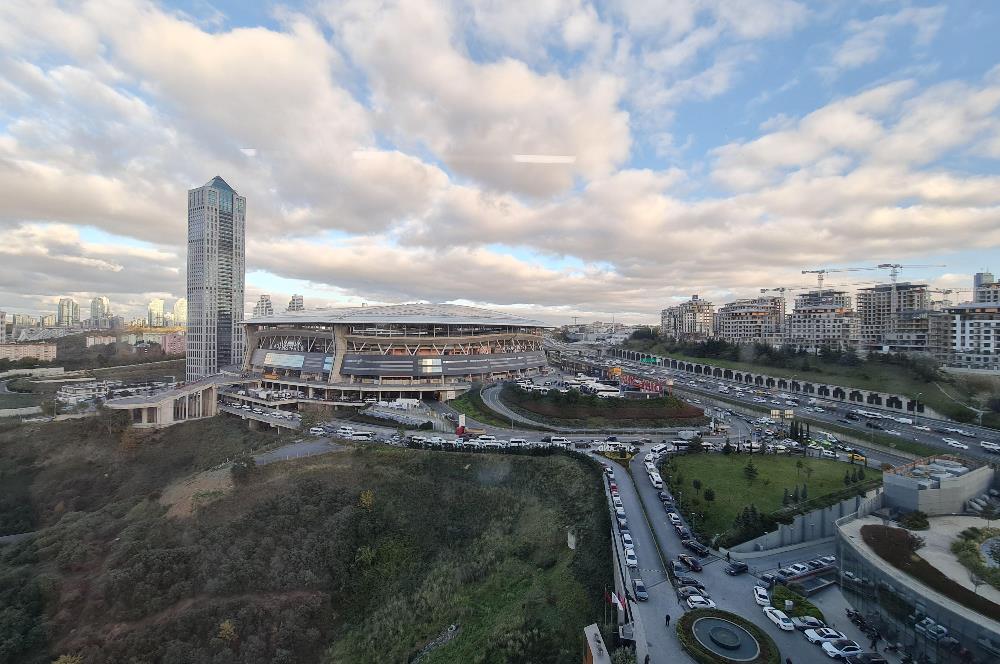 Skyland Kiralık Mobilyalı Teraslı Ofis 465m2 Vadistanbul Seba