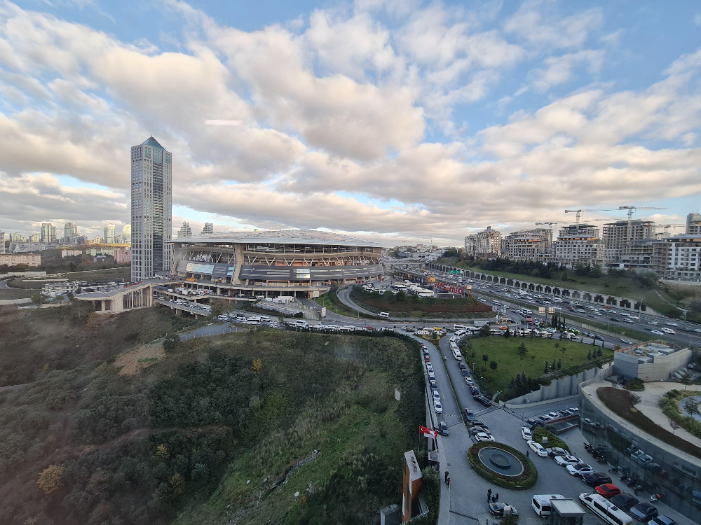 Skyland Kiralık Mobilyalı Teraslı Ofis 465m2 Vadistanbul Seba