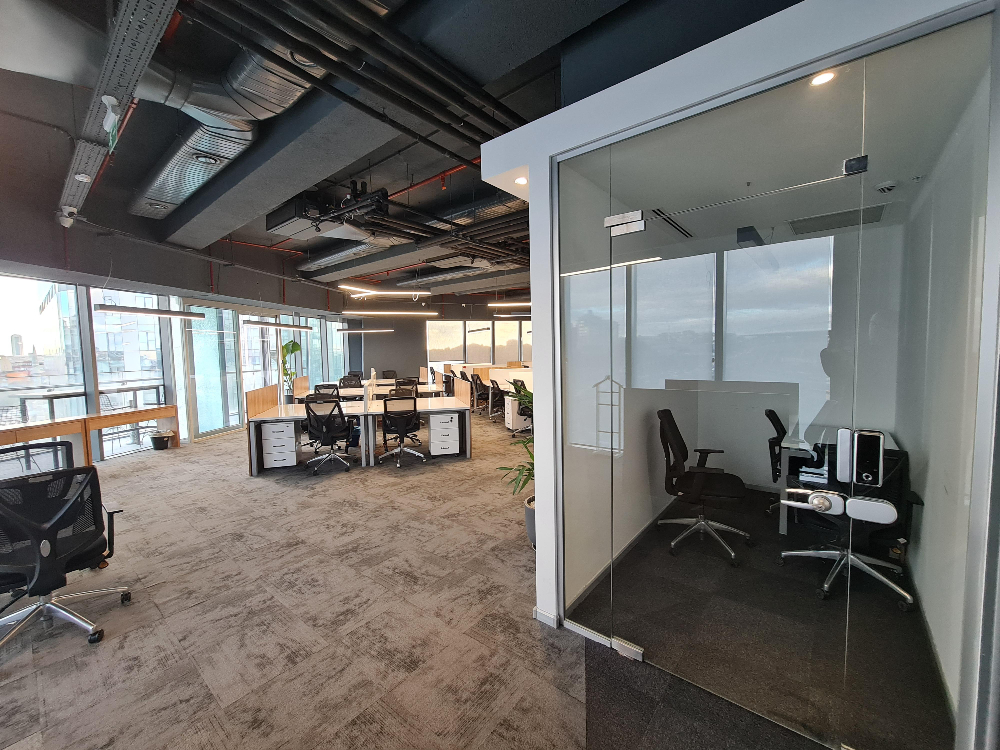 Skyland Kiralık Mobilyalı Teraslı Ofis 465m2 Vadistanbul Seba