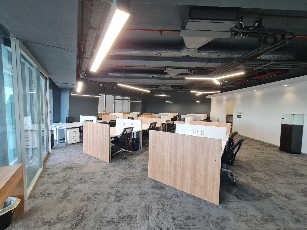 Skyland Kiralık Mobilyalı Teraslı Ofis 465m2 Vadistanbul Seba