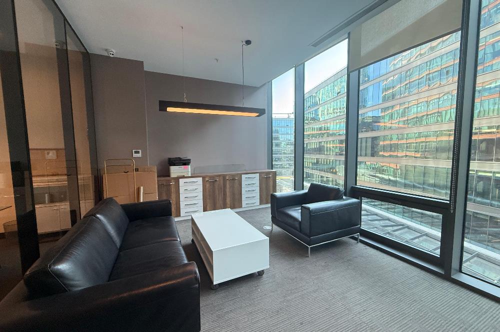 Vadistanbul Kiralık Ofis 110m2 Mimari Tasarım Mobilyalı KDV'li