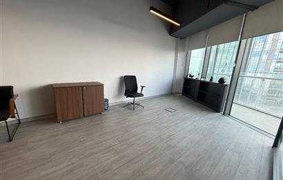 Skyland Satılık Ofis 225m² Boş Taşınmaya Hazır Teraslı