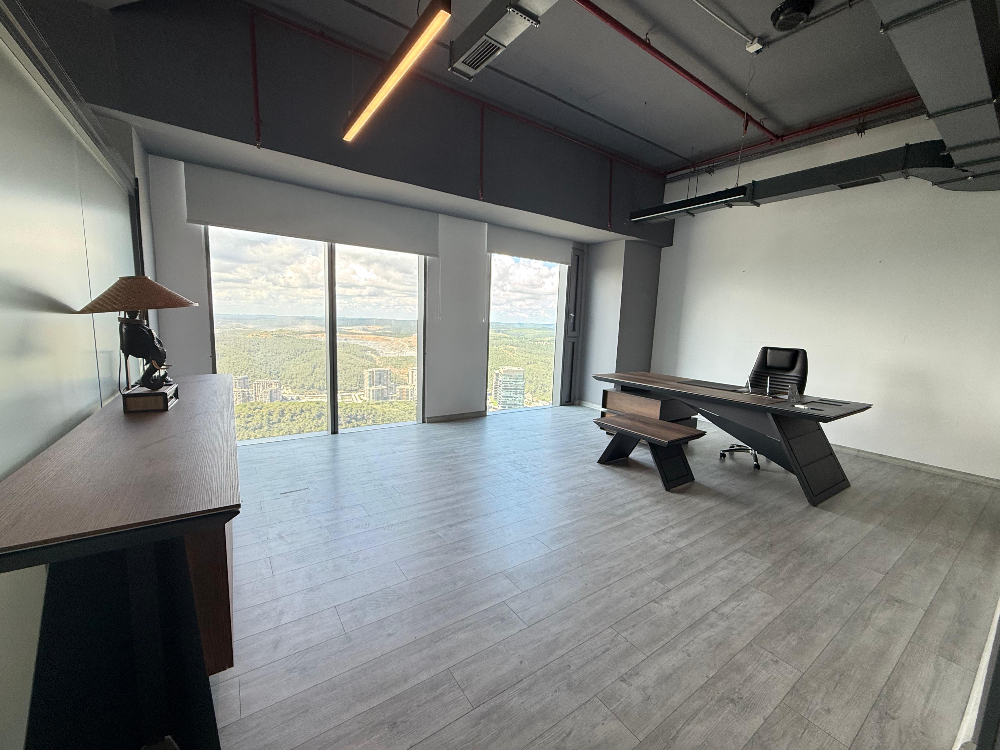 Skyland Satılık Ofis 225m² Boş Taşınmaya Hazır Teraslı