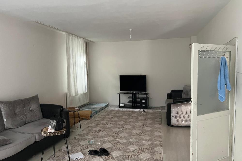 Doğukent'te 250m² Bahçeli Kiralık Müstakil Ev  