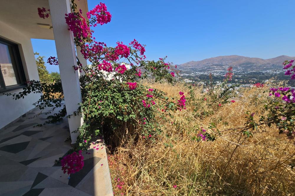 Bodrum Gümüşlük Deniz Manzaralı Ferah Müstakil Villa