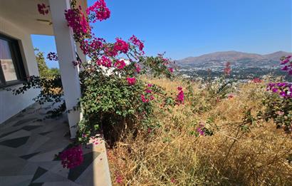 Bodrum Gümüşlük Deniz Manzaralı Ferah Müstakil Villa