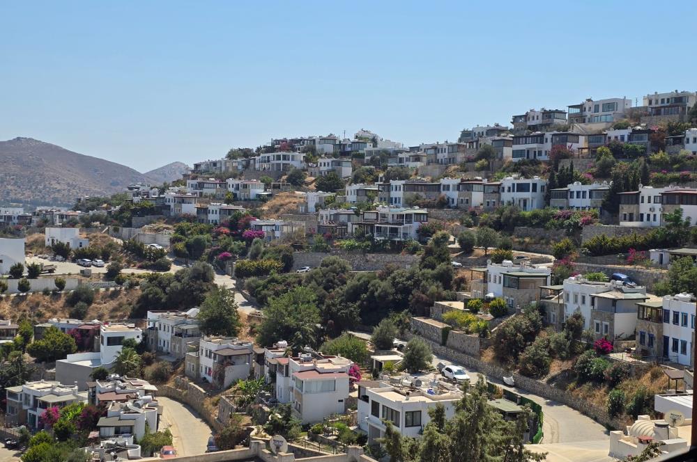 Bodrum Gümüşlük Deniz Manzaralı Ferah Müstakil Villa
