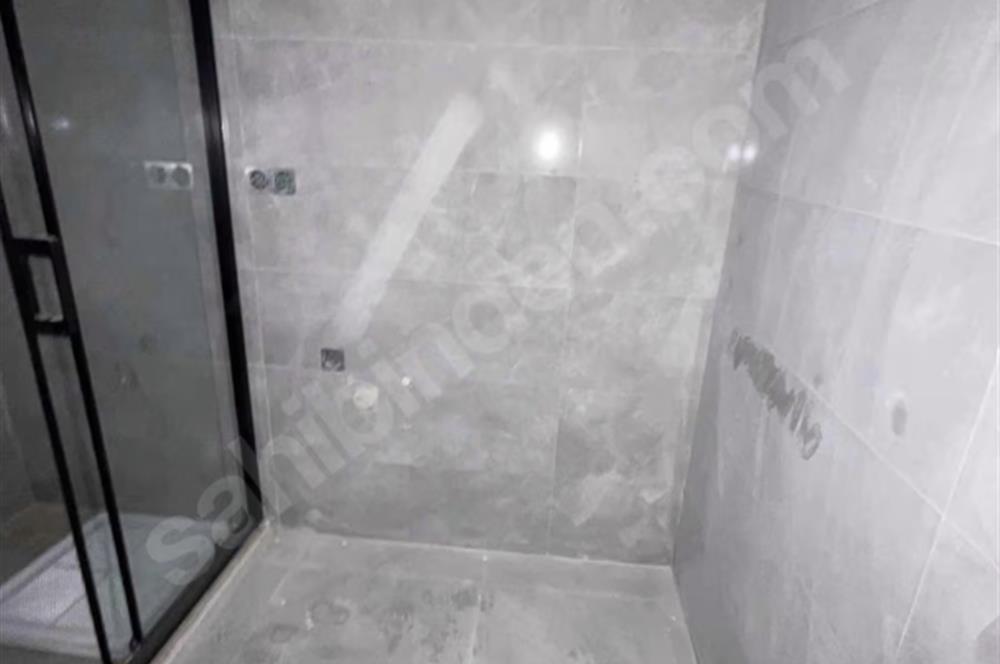 ERENKÖYDE MARMARAYA VE ULAŞIMA ÇOK YAKIN GENİŞ 2+1