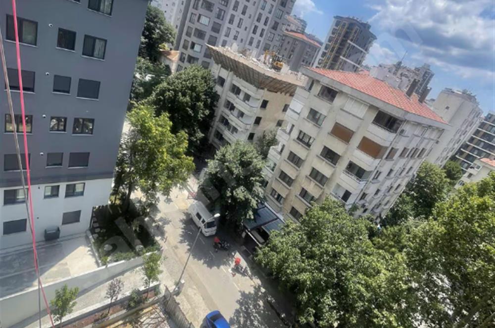 ERENKÖY DE ETHEMEFENDİYE VE MARMARAYA ÇOK YAKIN 2+1