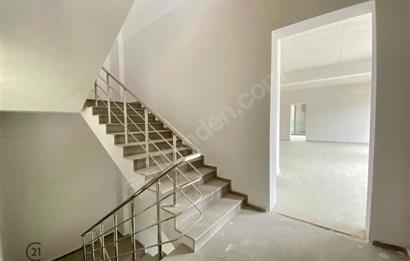 C21 LOFT'TAN ÇAMLIK'TA SIFIR PRESTİJLİ KOMPLE KİRALIK İŞ YERİ