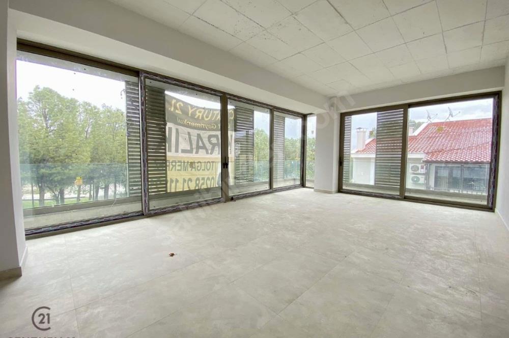 C21 LOFT'TAN ÇAMLIK'TA SIFIR PRESTİJLİ KOMPLE KİRALIK İŞ YERİ
