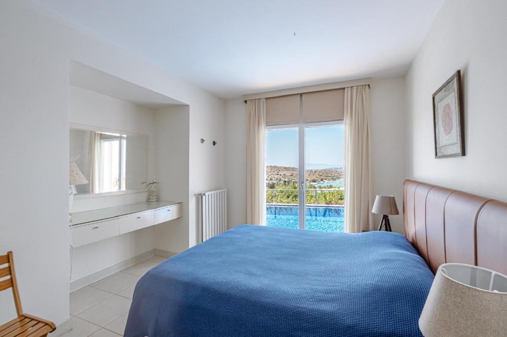 Bodrum Bardakçı Deniz Manzaralı ve Özel Havuzlu Kiralık Villa