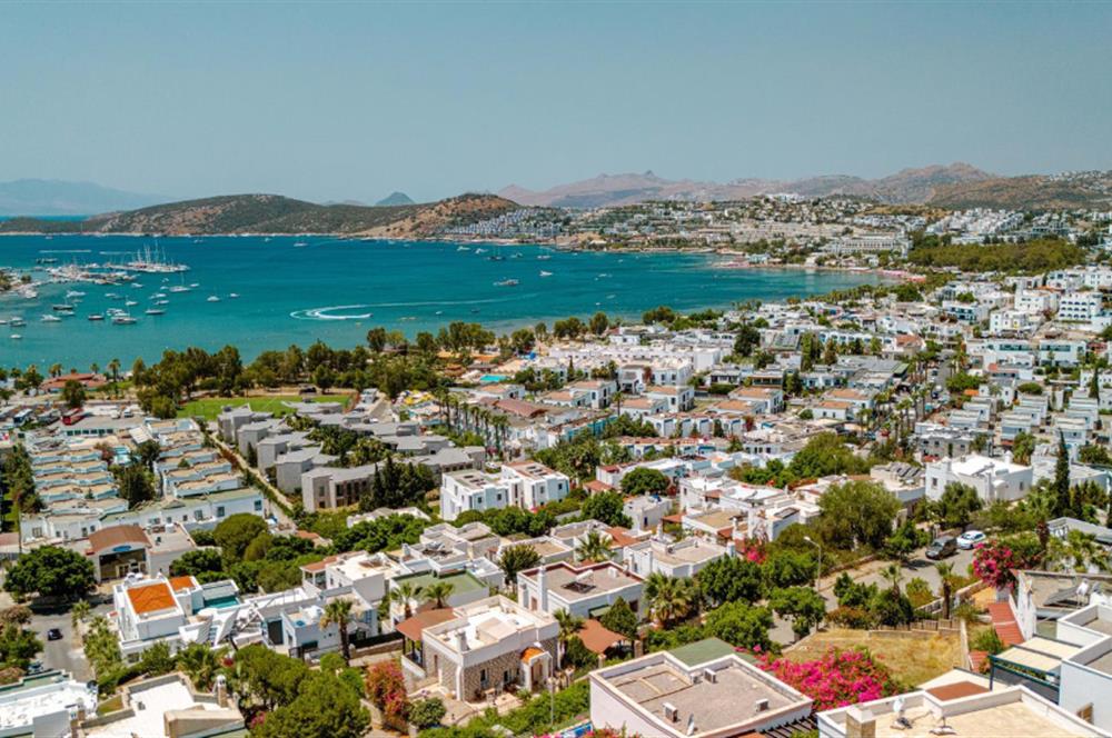 Bodrum Bardakçı Deniz Manzaralı ve Özel Havuzlu Kiralık Villa