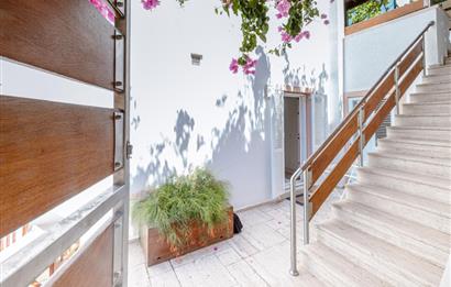 Bodrum Bardakçı Deniz Manzaralı ve Özel Havuzlu Kiralık Villa