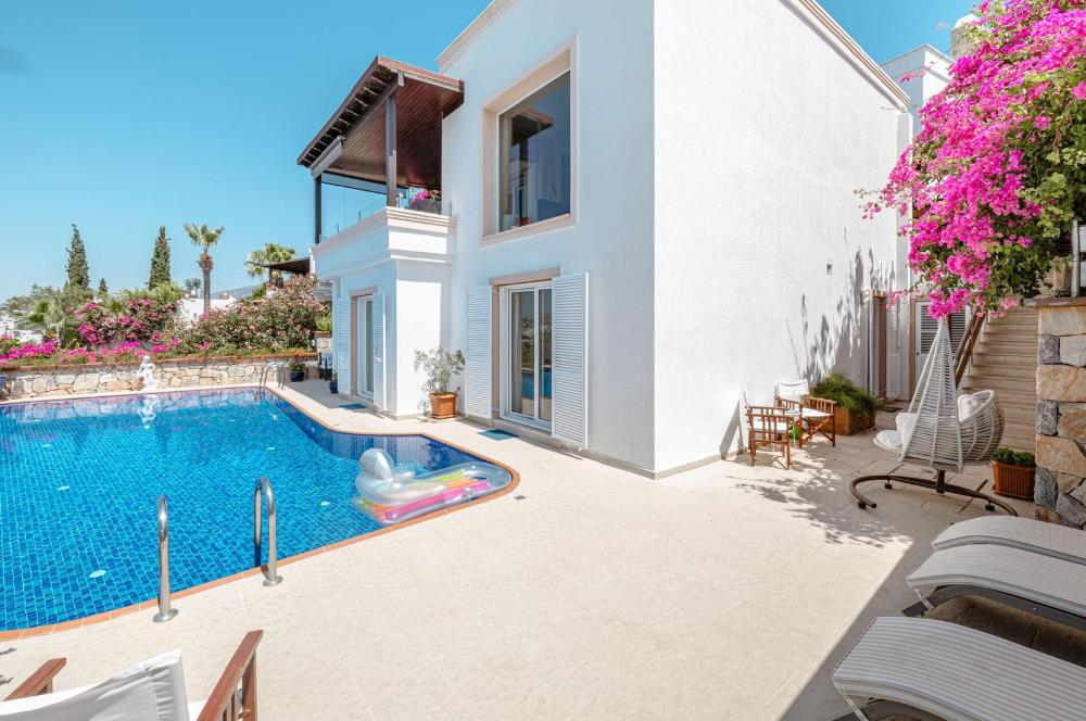 Bodrum Bardakçı Deniz Manzaralı ve Özel Havuzlu Kiralık Villa