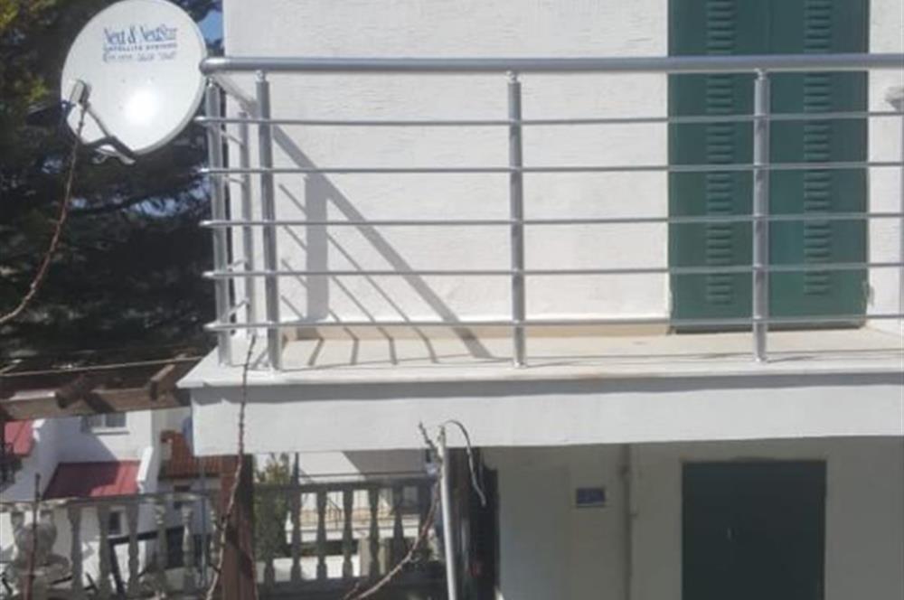 Kuşadası Türkmen Mahallesi Kuyumcular Sitesinde 3+1 Villa