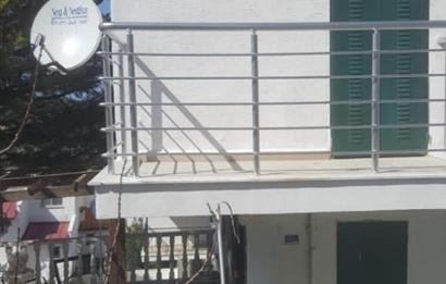 Kuşadası Türkmen Mahallesi Kuyumcular Sitesinde 3+1 Villa