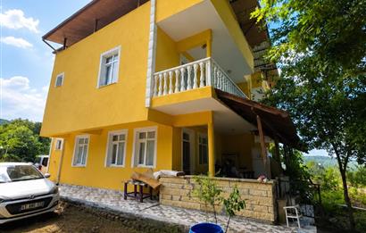 KANDIRA BABAKÖY SARISU’DA SAHİLE 800 MT | DENİZ & ORMAN MANZARALI | 3+1 | DÖRT MEVSİM YAŞAM