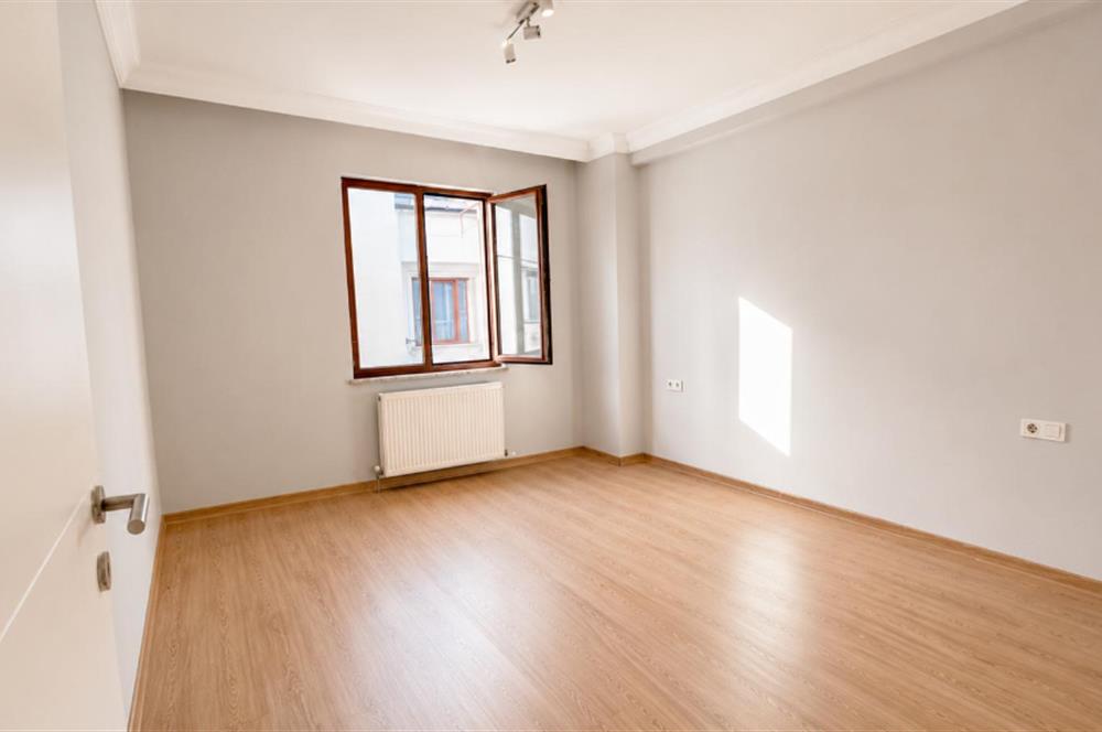 KAĞITHANE ÇAĞLAYANDA KAPTANLAR PARKI YANI 3+1 SATILIK DAİRE