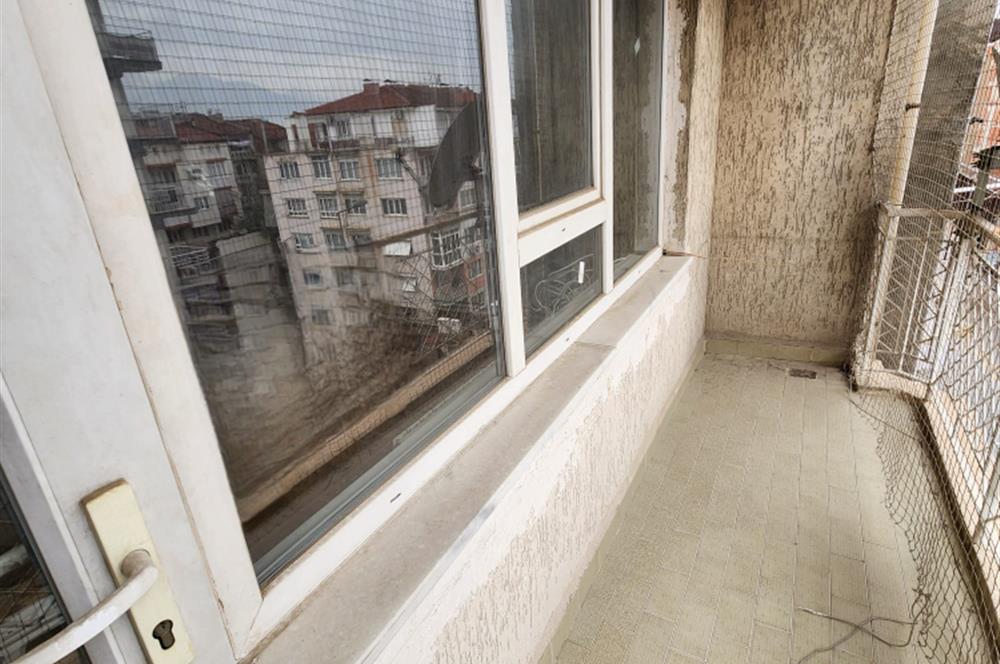 C21 LOFT'TAN EMEK CADDESİ ÜZERİ 2+1 KİRALIK DAİRE