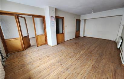 C21 LOFT'TAN EMEK CADDESİ ÜZERİ 2+1 KİRALIK DAİRE