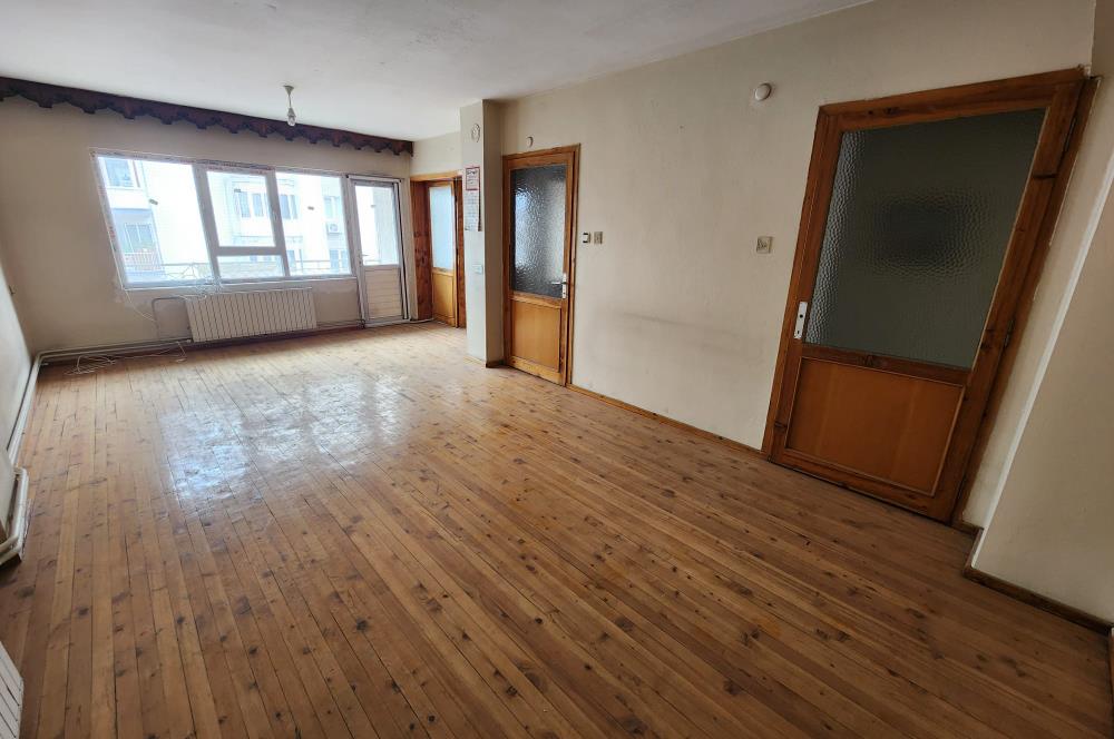 C21 LOFT'TAN EMEK CADDESİ ÜZERİ 2+1 KİRALIK DAİRE