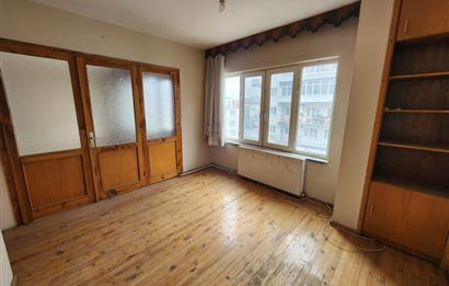 C21 LOFT'TAN EMEK CADDESİ ÜZERİ 2+1 KİRALIK DAİRE