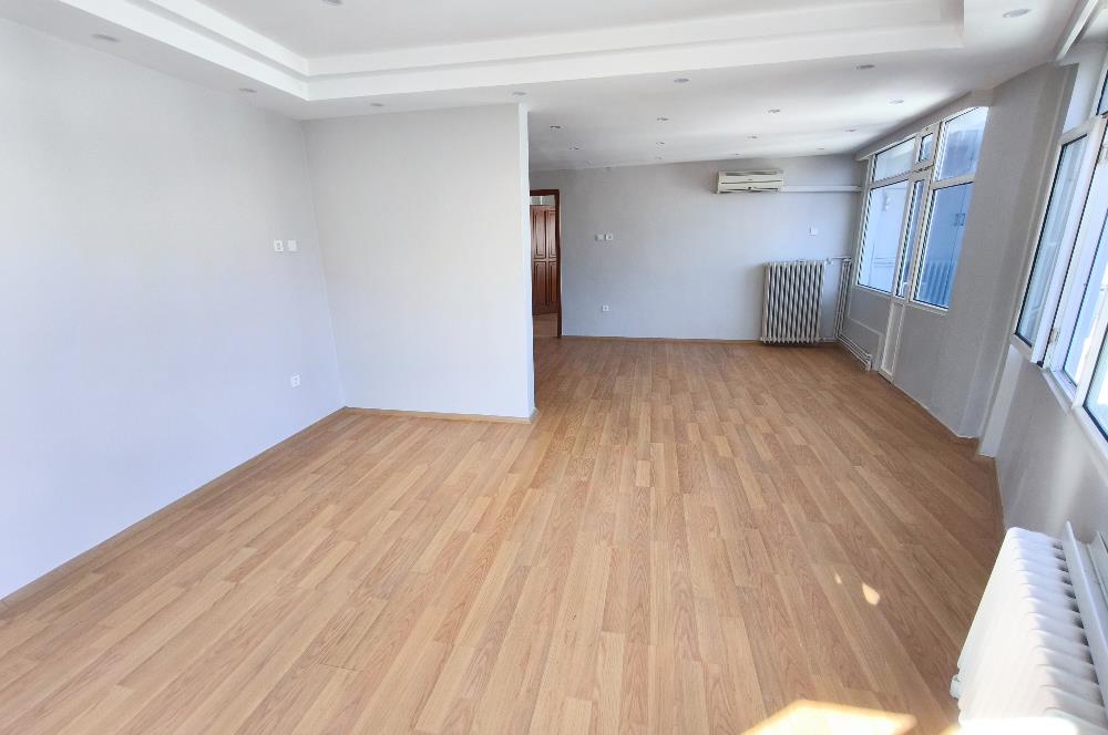 Kadıköy Altıyol'da Kiralık Ofis 3+1 