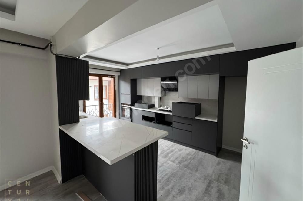 CENTURY21 DEN CUMHURİYETDE SATILIK 6+1 LÜKS 270 M² DUBLEKS DAİRE