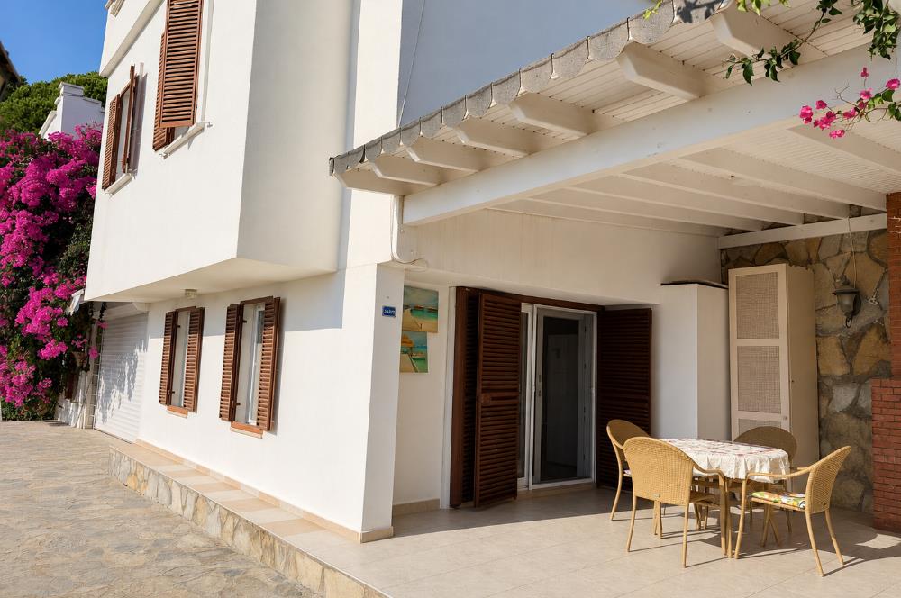 BODRUM MAVİ RÜYA SİTESİ’NDE SATILIK VİLLA