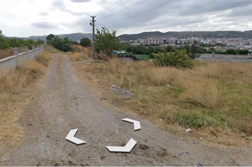 SUSURLUK/KARŞIYAKA/ 300m2 SATILIK VİLLA ARSASI C21 BAL'DA