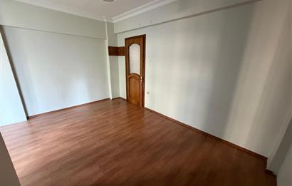 ŞEHRİN MERKEZİNDE MEDENİYET ÜNİ.KOMŞU SİTE İÇİ SATILIK 3+1 DAİRE
