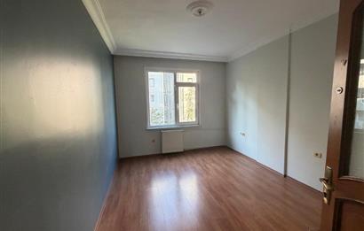 ŞEHRİN MERKEZİNDE MEDENİYET ÜNİ.KOMŞU SİTE İÇİ SATILIK 3+1 DAİRE