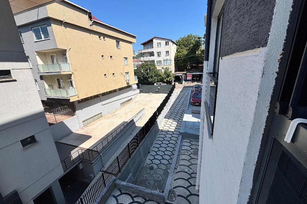 BURHANİYE MERKEZİ KONUMDA YENİ BİNADA EŞYALI KİRALIK 3+1