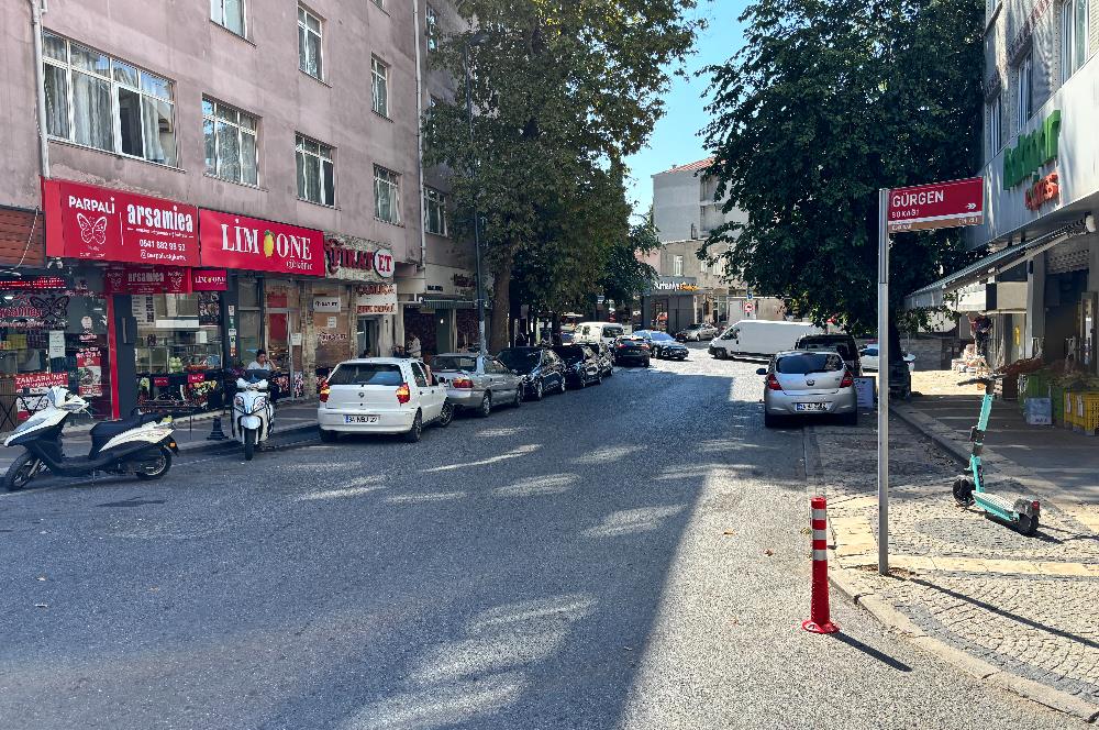 BURHANİYE MERKEZİ KONUMDA YENİ BİNADA EŞYALI KİRALIK 3+1