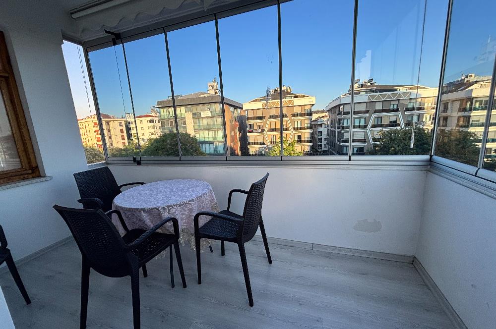 ACIBADEM CADDESİ’NDE ,CADDE CEPHELİ,155 M2,3+1 SATILIK ARA KAT