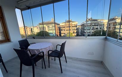ACIBADEM CADDESİ’NDE ,CADDE CEPHELİ,155 M2,3+1 SATILIK ARA KAT
