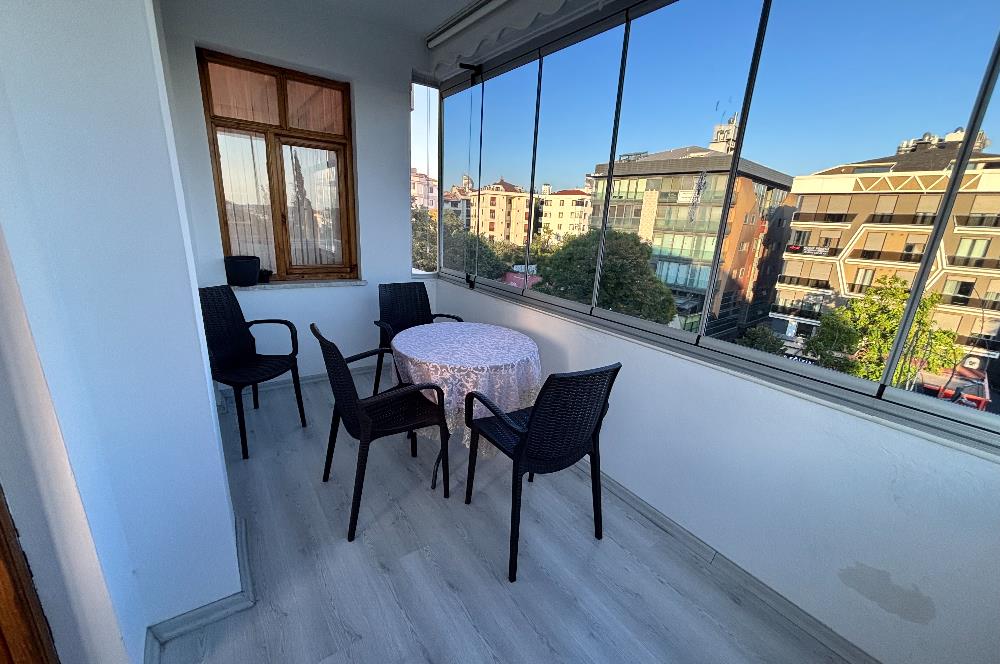 ACIBADEM CADDESİ’NDE ,CADDE CEPHELİ,155 M2,3+1 SATILIK ARA KAT
