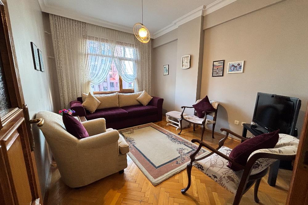 ACIBADEM CADDESİ’NDE ,CADDE CEPHELİ,155 M2,3+1 SATILIK ARA KAT