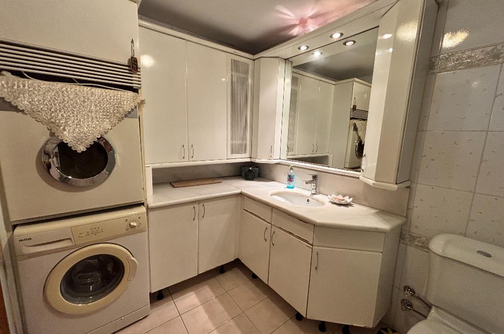 ACIBADEM CADDESİ’NDE ,CADDE CEPHELİ,155 M2,3+1 SATILIK ARA KAT