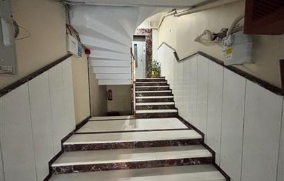 ACIBADEM CADDESİ’NDE ,CADDE CEPHELİ,155 M2,3+1 SATILIK ARA KAT