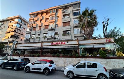 ACIBADEM CADDESİ’NDE ,CADDE CEPHELİ,155 M2,3+1 SATILIK ARA KAT