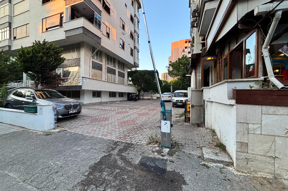 ACIBADEM CADDESİ’NDE ,CADDE CEPHELİ,155 M2,3+1 SATILIK ARA KAT