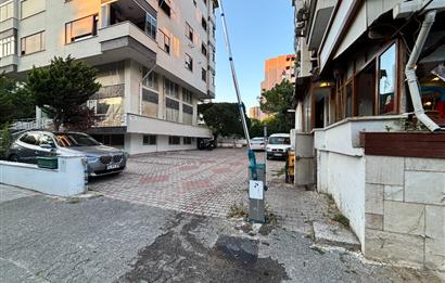 ACIBADEM CADDESİ’NDE ,CADDE CEPHELİ,155 M2,3+1 SATILIK ARA KAT